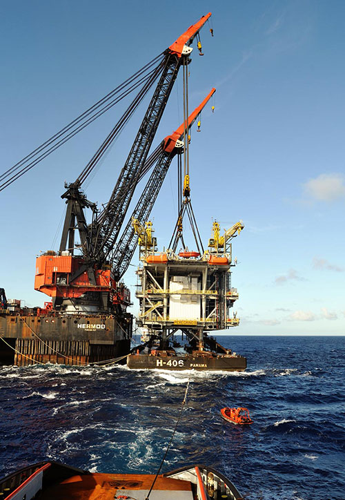 Photo of Heerema's Hermod courtesy of Jan Berghuis Terschelling